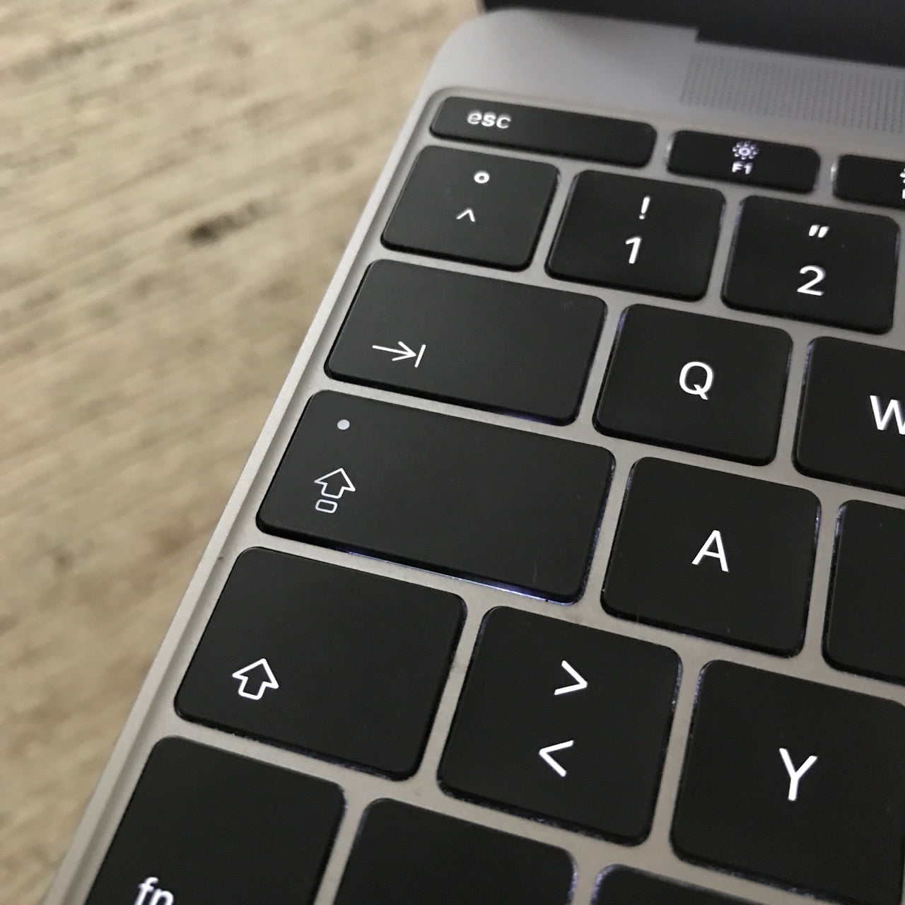 apple-extends-keyboard-repair-program-to-just-introduced-macbook-pro